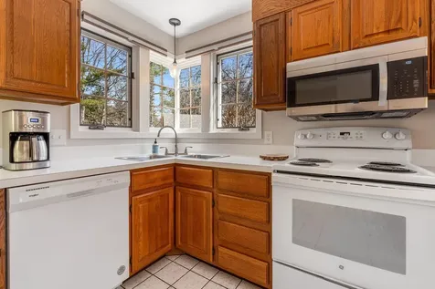 5 Golf View Laconia NH 03246