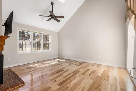 5 Golf View Laconia NH 03246