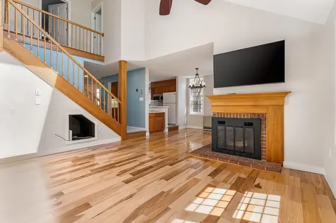 5 Golf View Laconia NH 03246