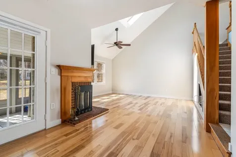 5 Golf View Laconia NH 03246