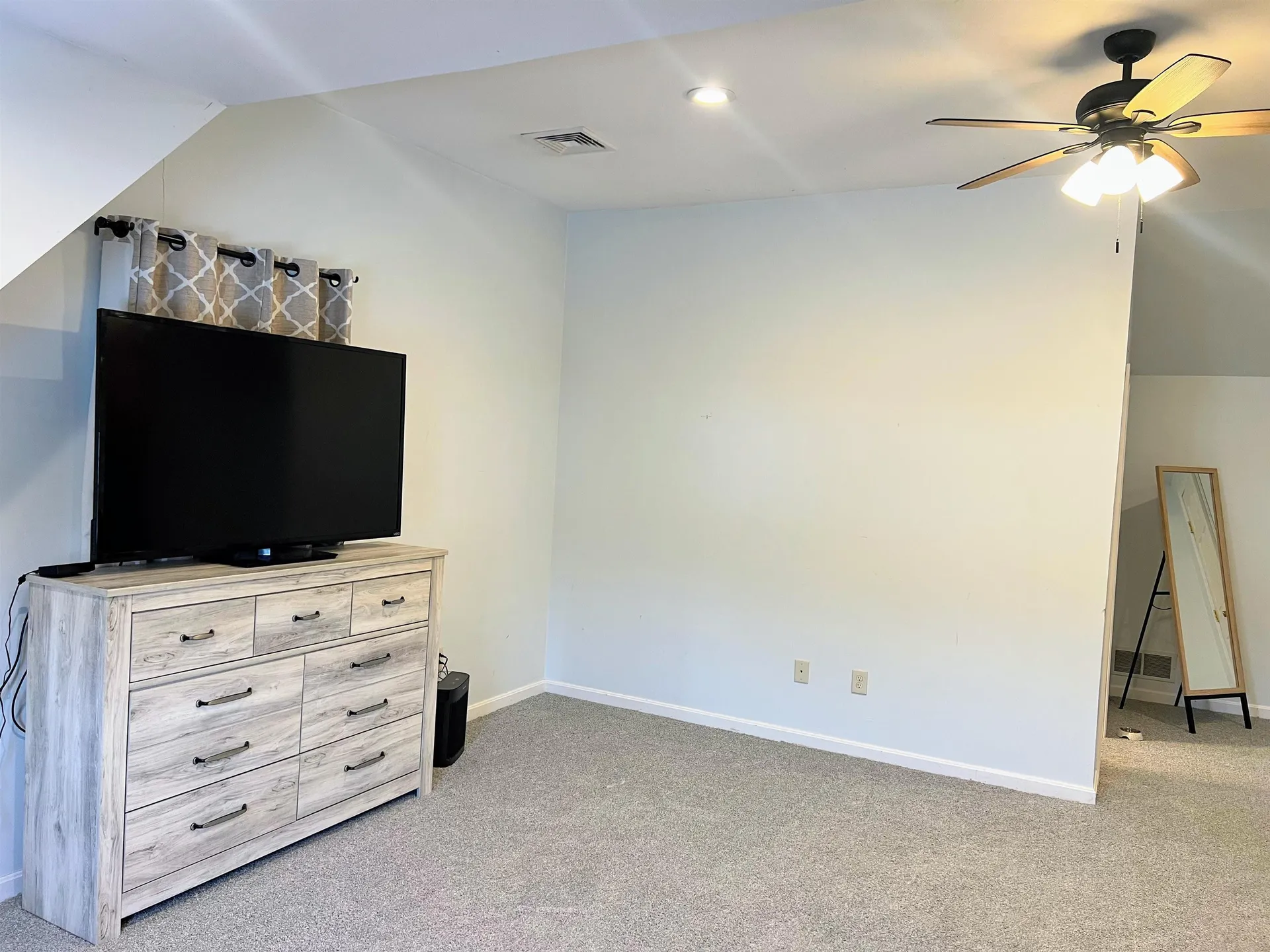 99 King Street Nashua NH 03060