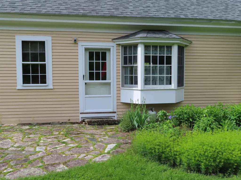 95 Apple Hill Road Sullivan NH 03445