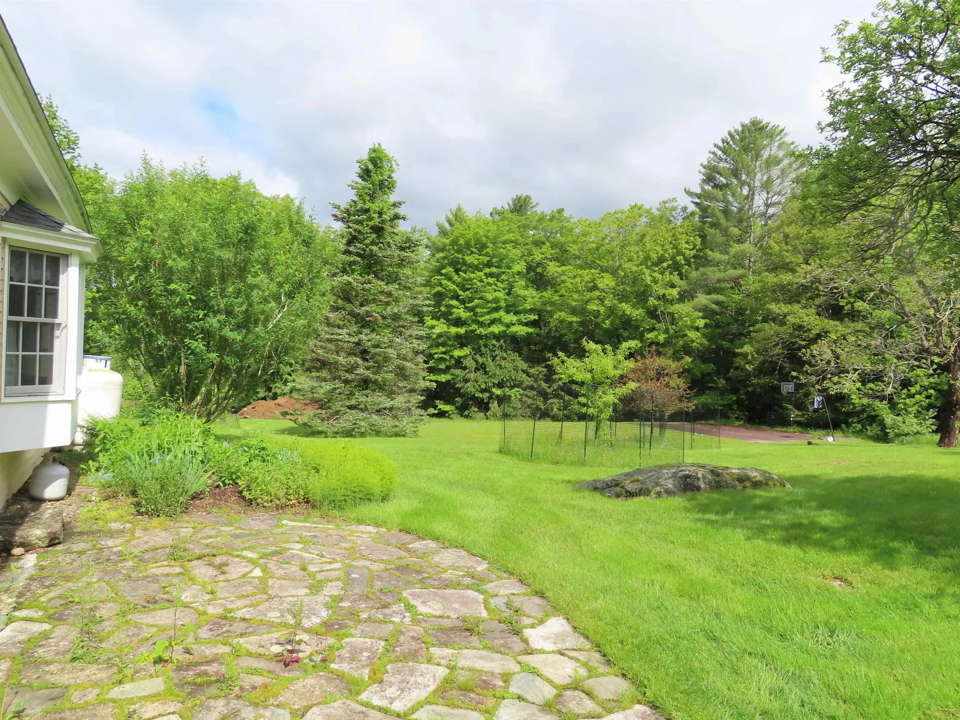 95 Apple Hill Road Sullivan NH 03445