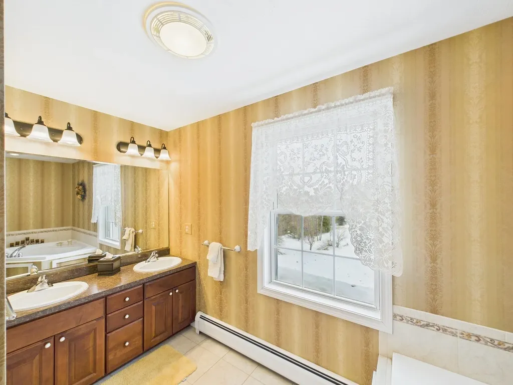 159 Carter Hill Road Concord NH 03303