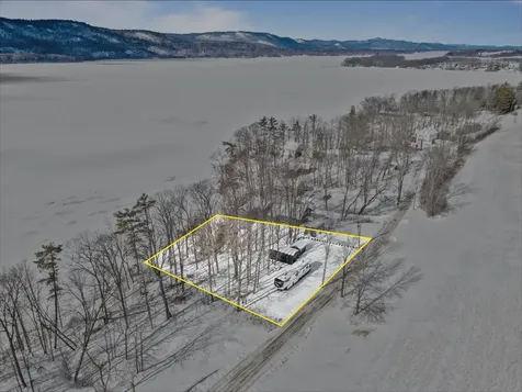 364 Delong Lane Shoreham VT 05770