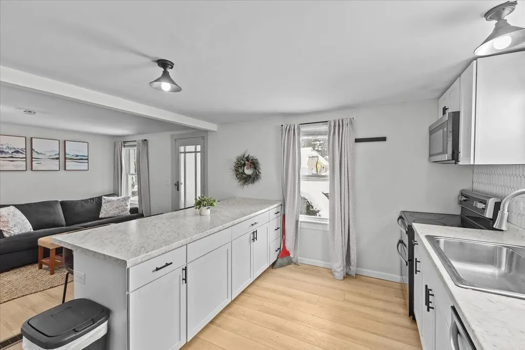 80 Pinecrest Drive Essex VT 05452