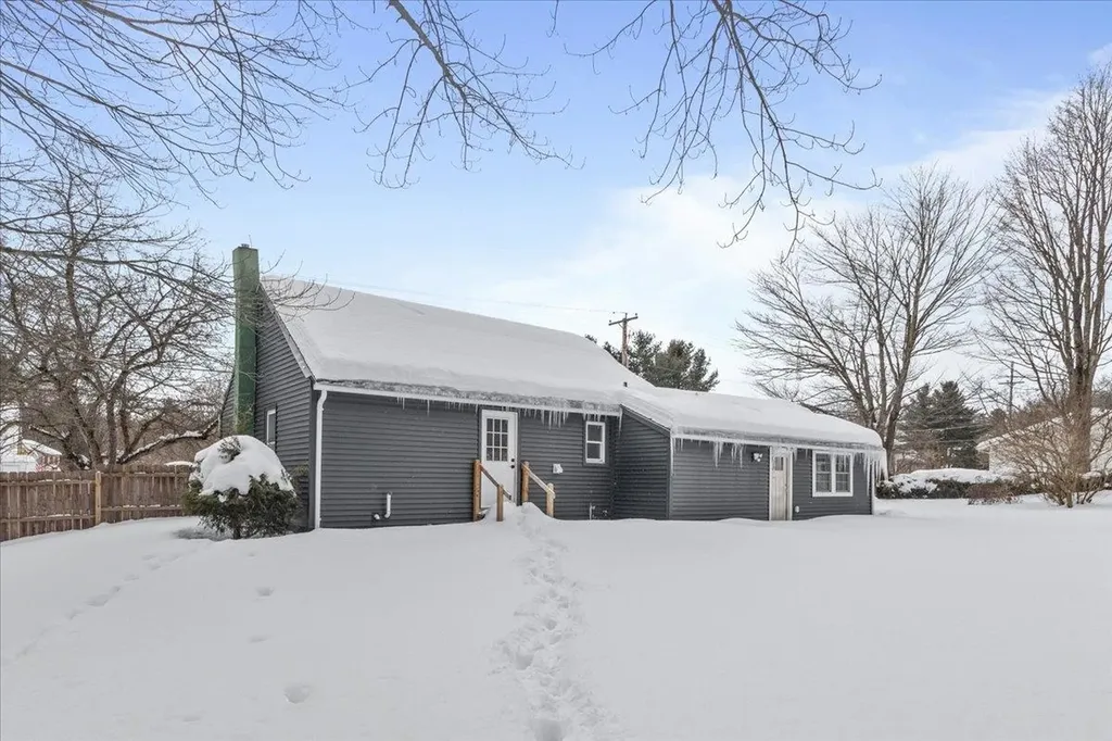 80 Pinecrest Drive Essex VT 05452