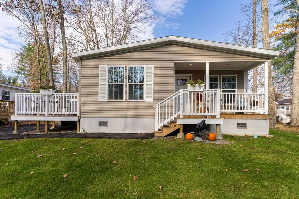 523 Canterbury Drive Exeter NH 03833