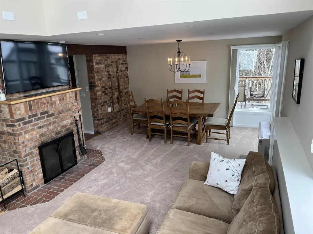 104 Spring Fling Road Warren VT 05674