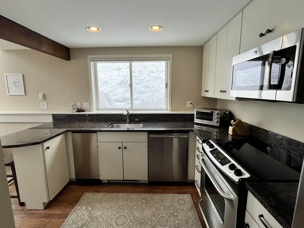 104 Spring Fling Road Warren VT 05674