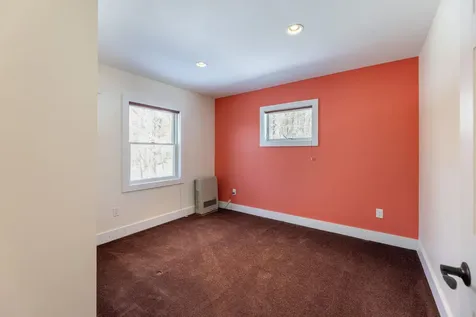 639 Baker Turn Road Hartford VT 05059-1486