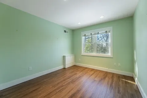 639 Baker Turn Road Hartford VT 05059-1486