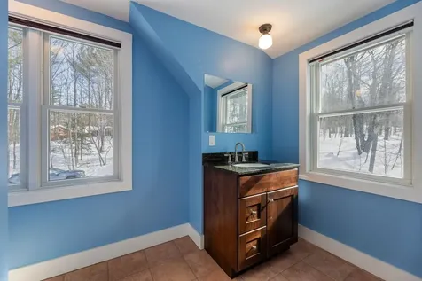639 Baker Turn Road Hartford VT 05059-1486