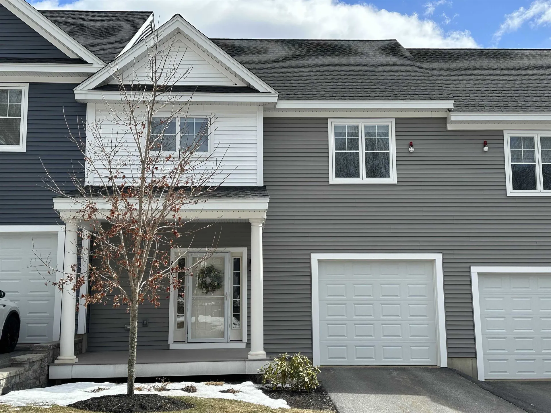 219 Knollwood Way Manchester NH 03102