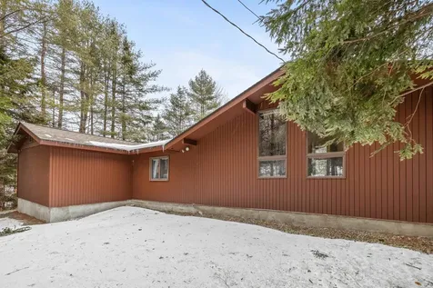 9 Mountain Acres Road Jamaica VT 05343