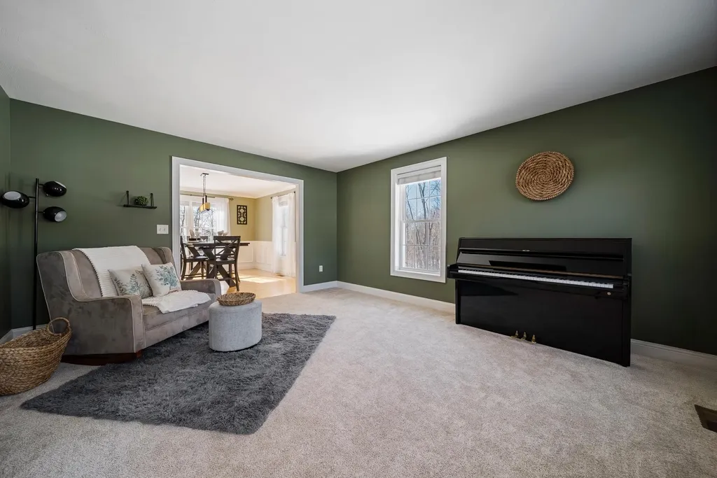 2 Purgatory Road Mont Vernon NH 03057