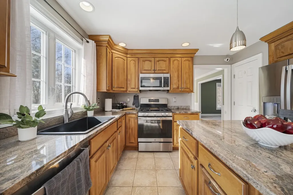 2 Purgatory Road Mont Vernon NH 03057