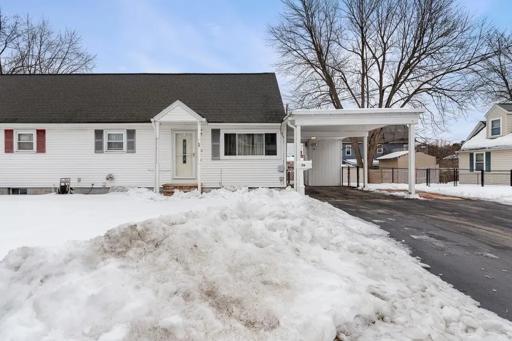 26 Balcom Street Nashua NH 03060
