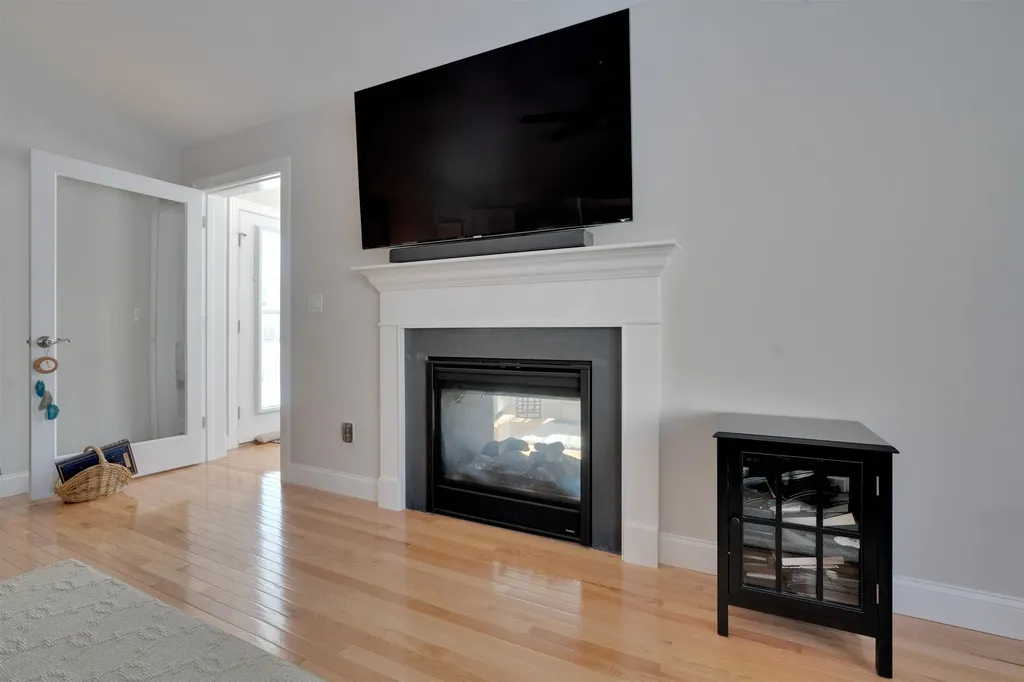 38 Sierra Hill Drive Dover NH 03820