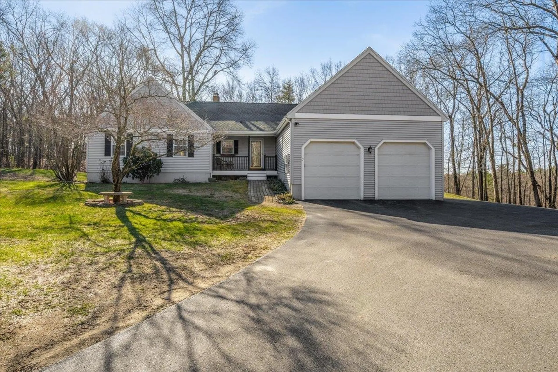 7 Rocking Chair Lane Atkinson NH 03811