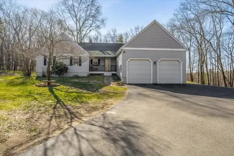 7 Rocking Chair Lane Atkinson NH 03811