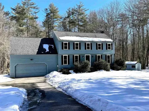 10 Applewood Drive Derry NH 03038