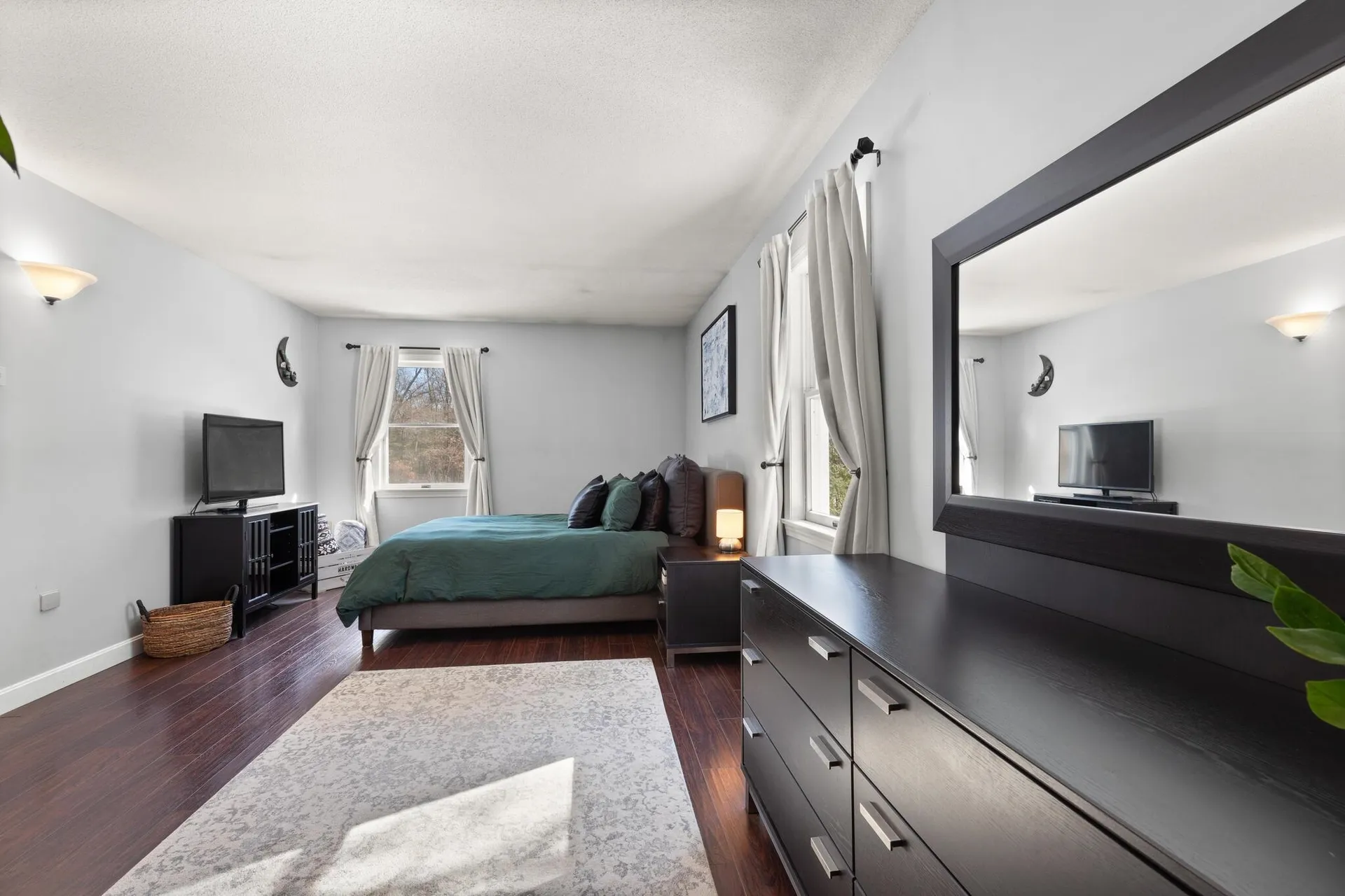 3 Christopher Lane Pelham NH 03076