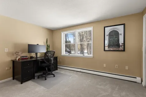 3 Christopher Lane Pelham NH 03076