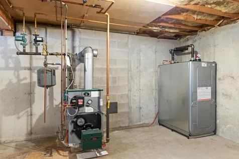 3 Christopher Lane Pelham NH 03076