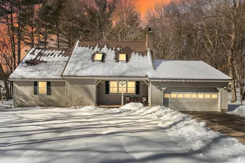 3 Christopher Lane Pelham NH 03076