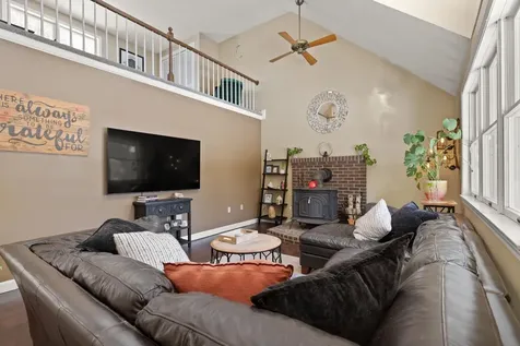 3 Christopher Lane Pelham NH 03076