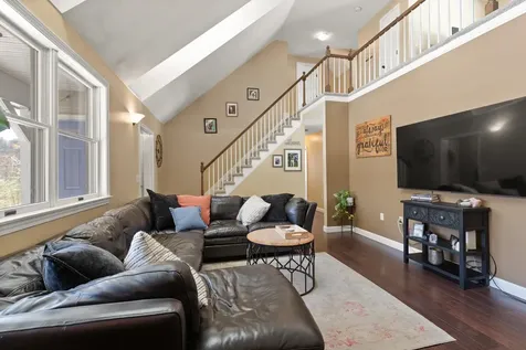 3 Christopher Lane Pelham NH 03076