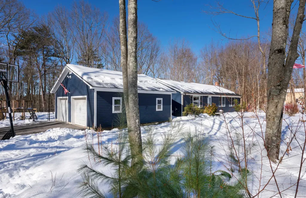 6 Partridge Lane Londonderry NH 03053