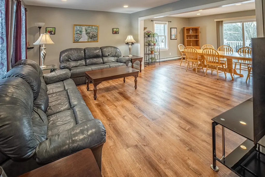 1-a Whittier Falls Way Dover NH 03820