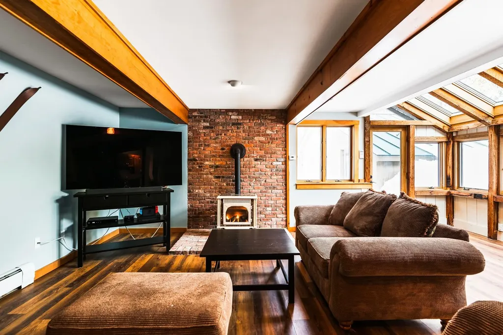 874 Olde Farms Road Grantham NH 03753