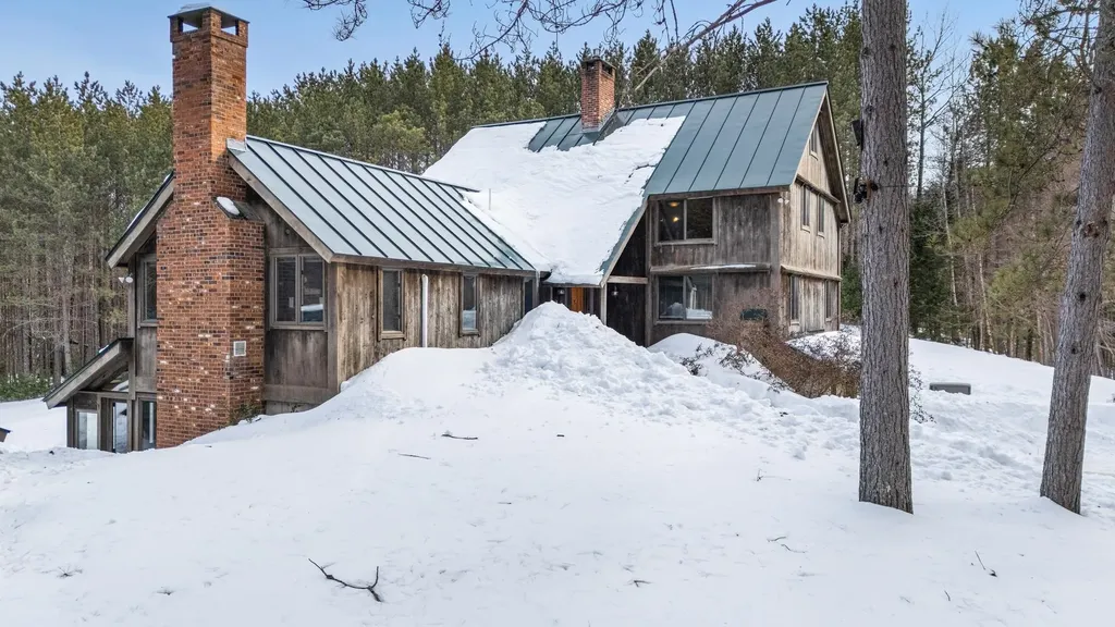 874 Olde Farms Road Grantham NH 03753