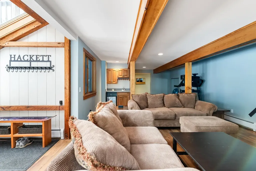 874 Olde Farms Road Grantham NH 03753