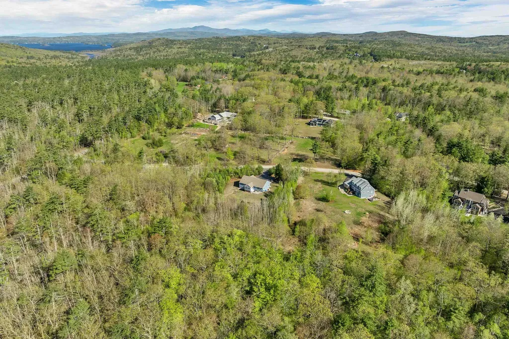 24 Drew Farm Road Brookfield NH 03872