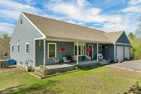 24 Drew Farm Road Brookfield NH 03872