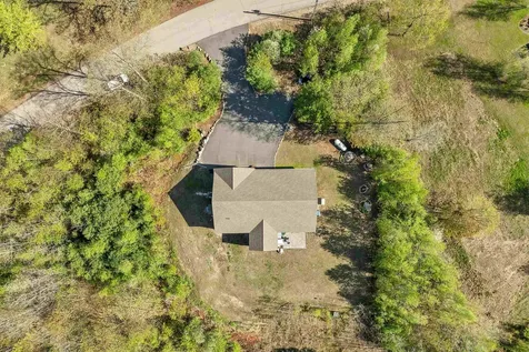 24 Drew Farm Road Brookfield NH 03872