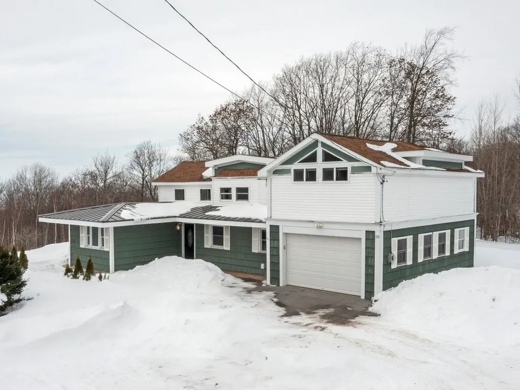 59 Pinewood Drive St. Albans City VT 05478