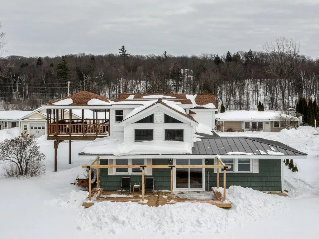 59 Pinewood Drive St. Albans City VT 05478