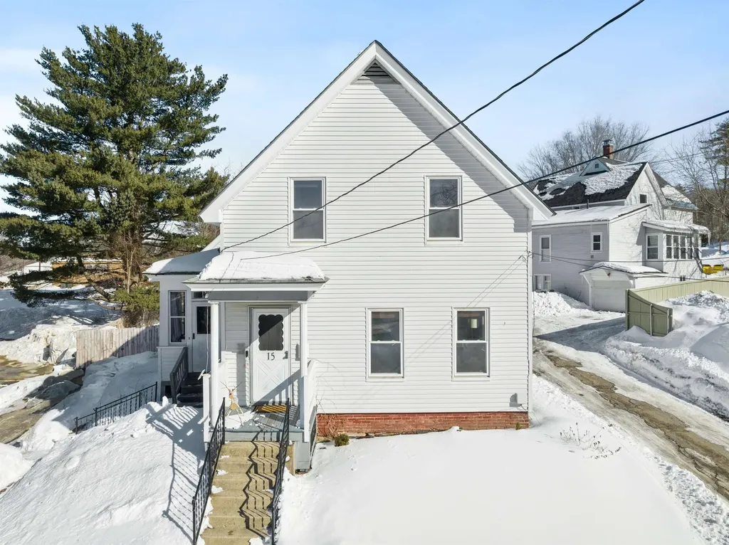 15 Irving Street Laconia NH 03246