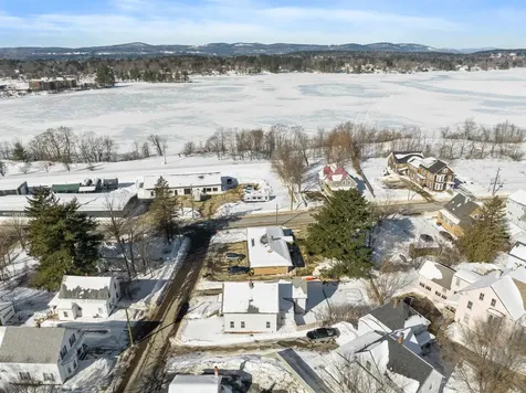 15 Irving Street Laconia NH 03246