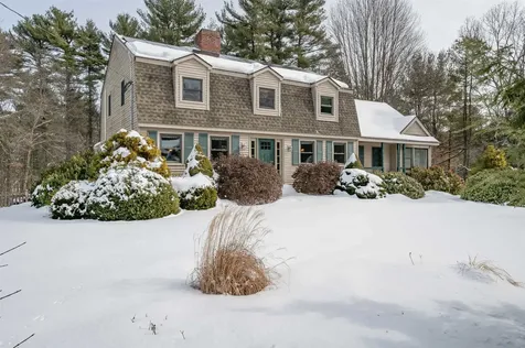 16 Brookview Drive Pelham NH 03076