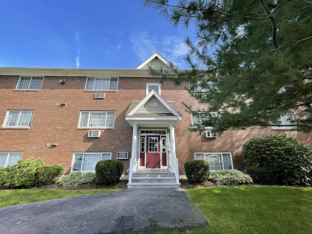 3991 Old Brown Avenue Manchester NH 03105