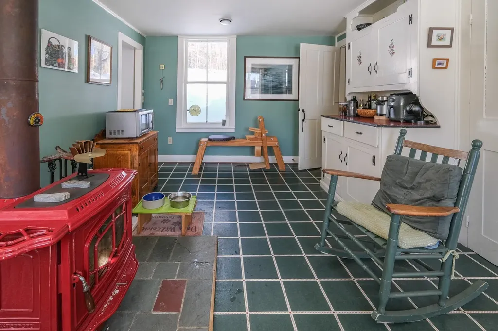 1135 Route 106 Reading VT 05062