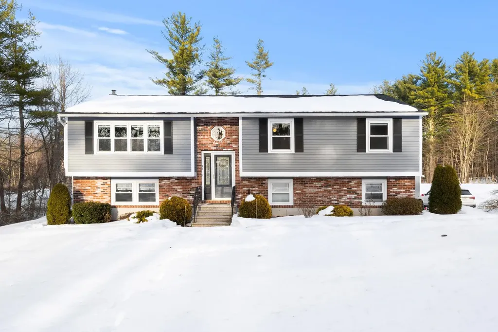 44 Island Pond Road Derry NH 03038