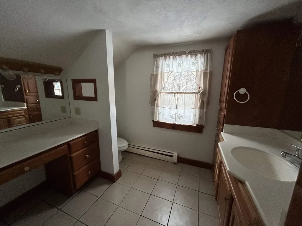 104 Linden Street Exeter NH 03833