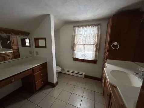 104 Linden Street Exeter NH 03833